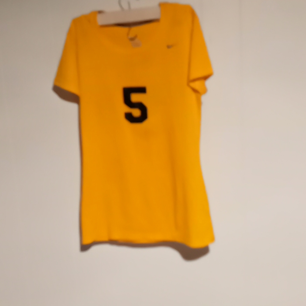 Nike dri fit tee tee shirt